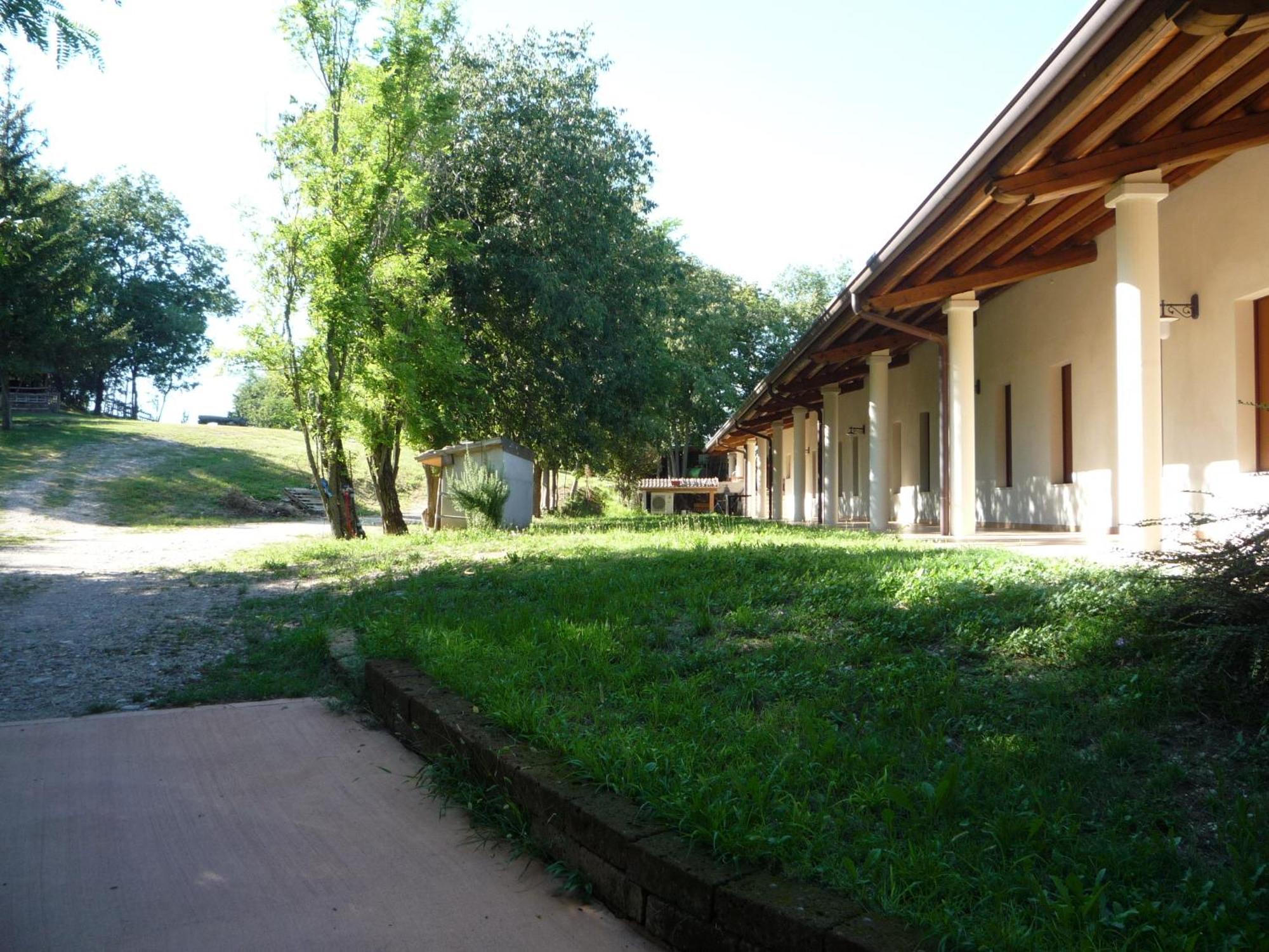 Agriturismo Lupo Bianco Монцамбано Экстерьер фото