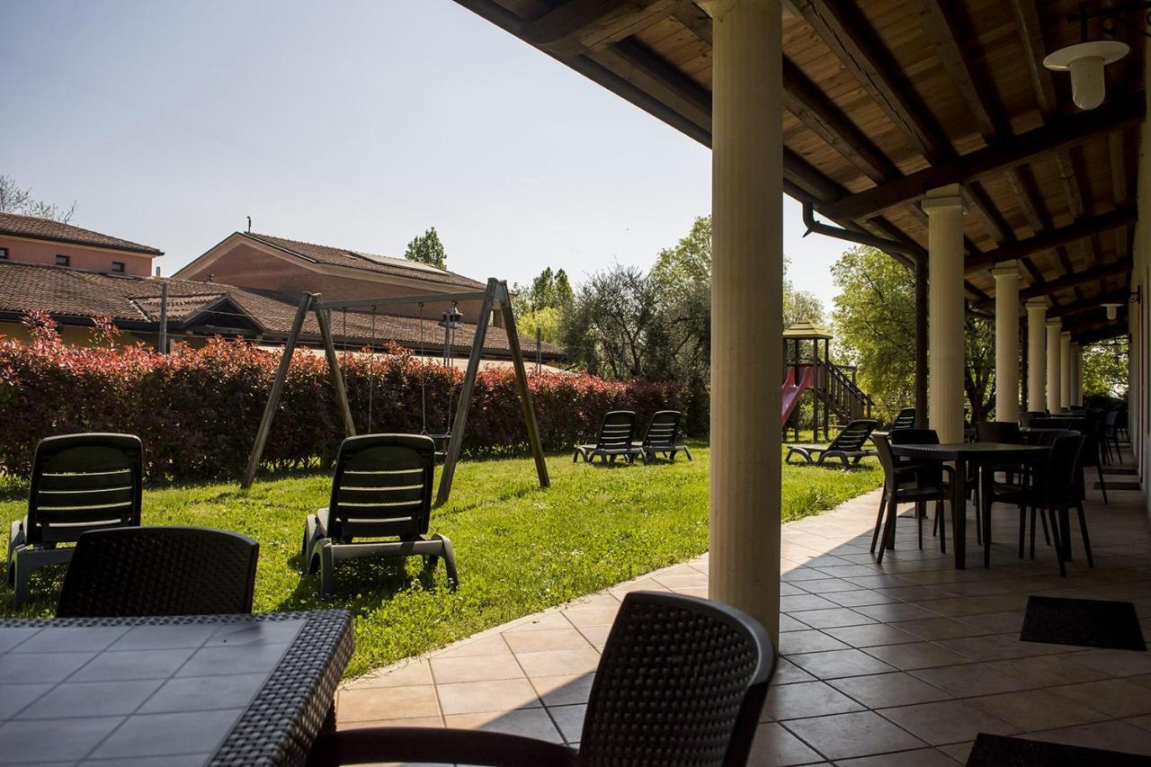 Agriturismo Lupo Bianco Монцамбано Экстерьер фото