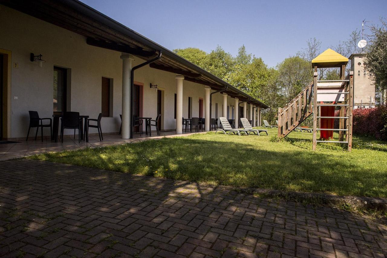 Agriturismo Lupo Bianco Монцамбано Экстерьер фото