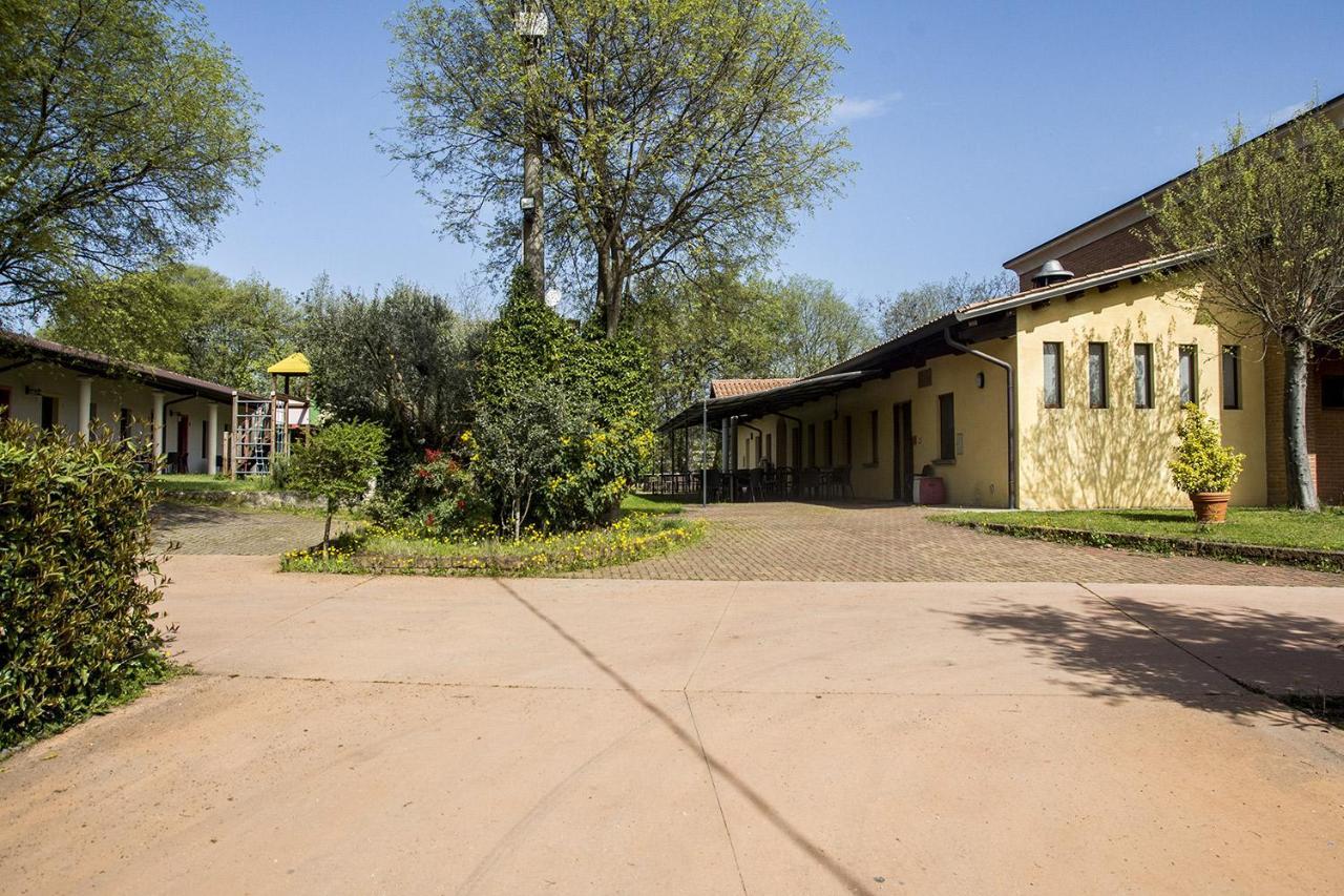 Agriturismo Lupo Bianco Монцамбано Экстерьер фото